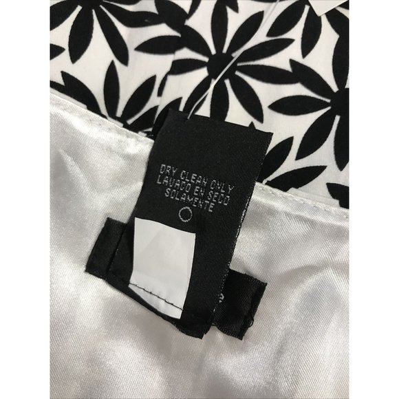 New Spense Black And White Floral Woman’s V-Neck Dress size 16 With Stretch - Picture 10 of 12